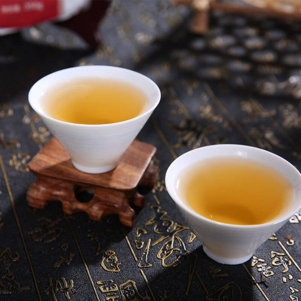 Shoumei Loose Leaf White Tea Cake 350g - Image 3